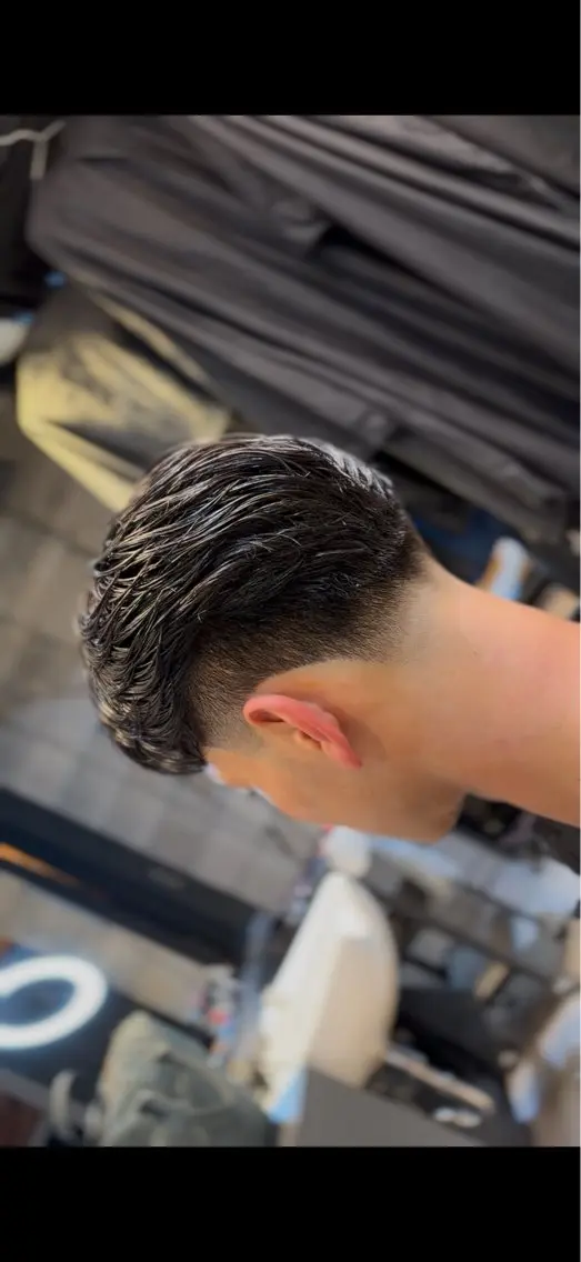 ミディアム 坂野 徹のヘアスタイル