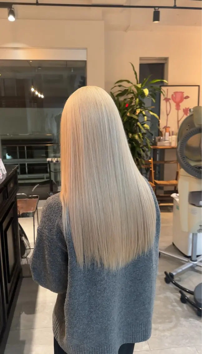 ミディアム カラー パーマ ヘアアレンジ ヘアカラー トリートメント ブリーチカラー🤍 颯馬🐈‍⬛のヘアスタイル