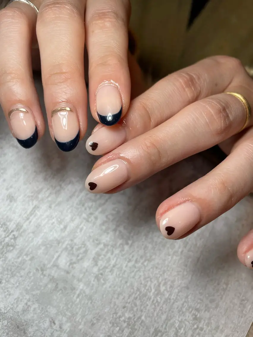 ネイル フレンチネイル ハート 持ち込み nana .のネイルデザイン