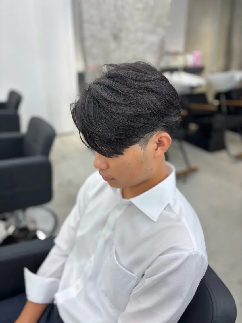 パーマ メンズ カット パーマ 山田 瑛司のヘアスタイル