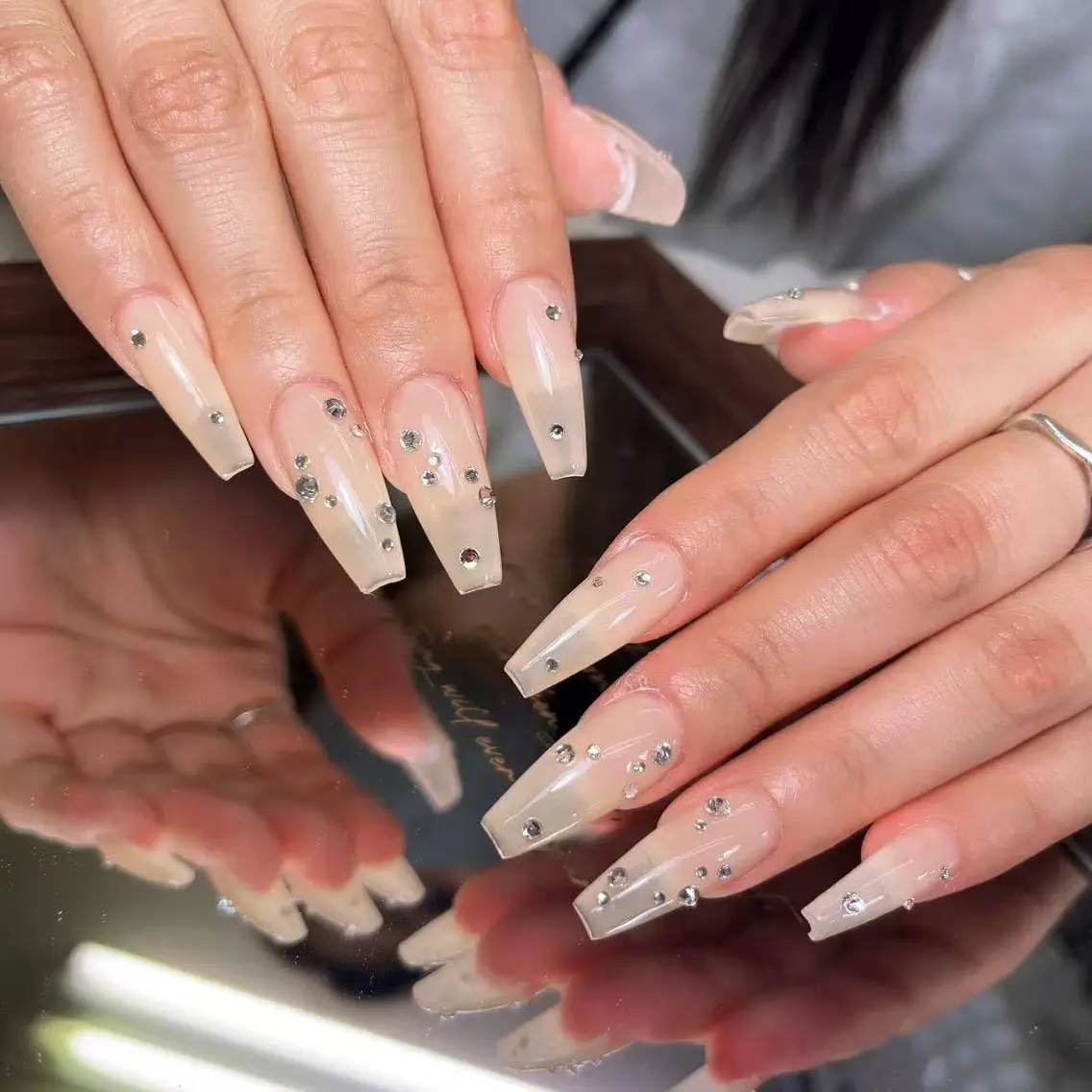 ネイル ハンドネイル ハンドケア BuBu Nail渋谷道玄坂のネイルデザイン