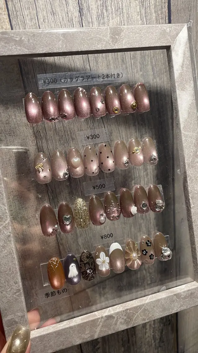 ネイル アートネイル マグネットネイル ワンカラーネイル Nanami🦫 Lien市川のネイルデザイン