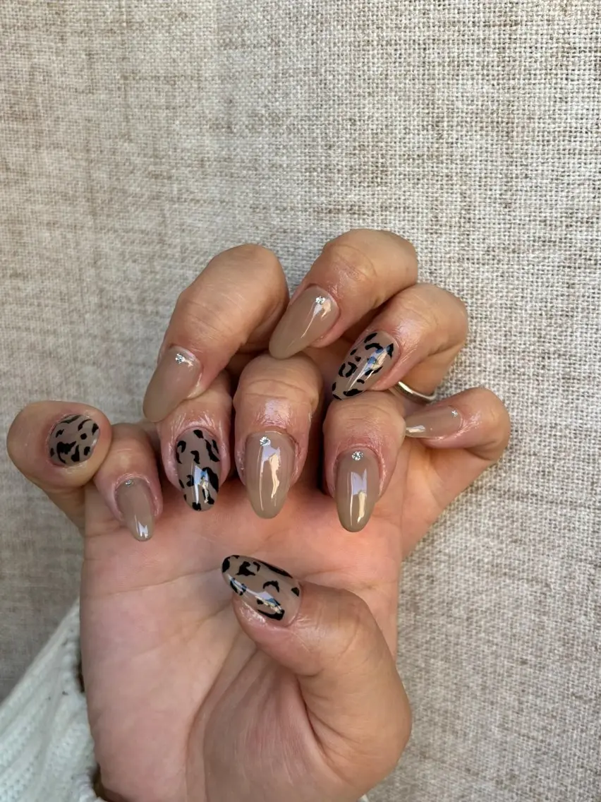 ネイル 手描き🌸ニュアンス monny nailのネイルデザイン