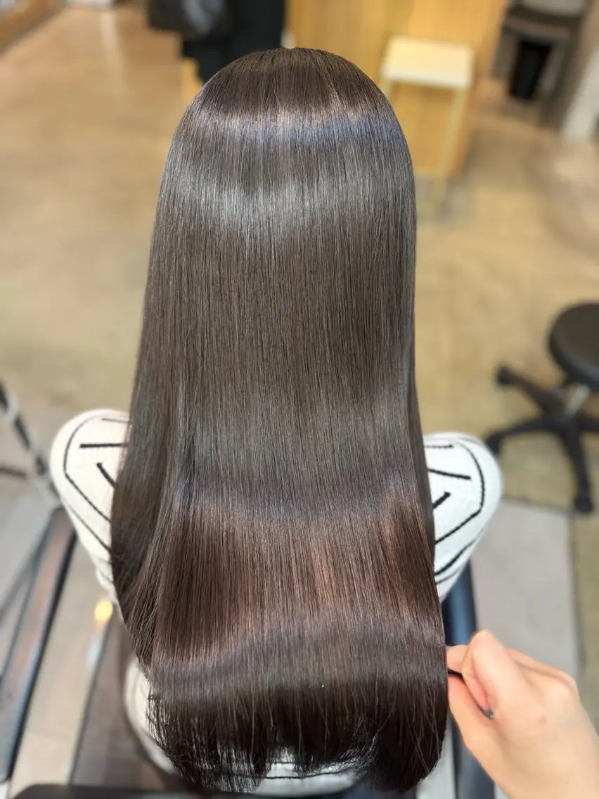 ロング 艶髪レイヤー AZUSAのヘアスタイル
