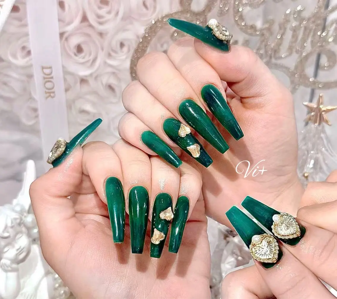 ネイル ハンドネイル ✨Nailsalon Vi+✨のネイルデザイン