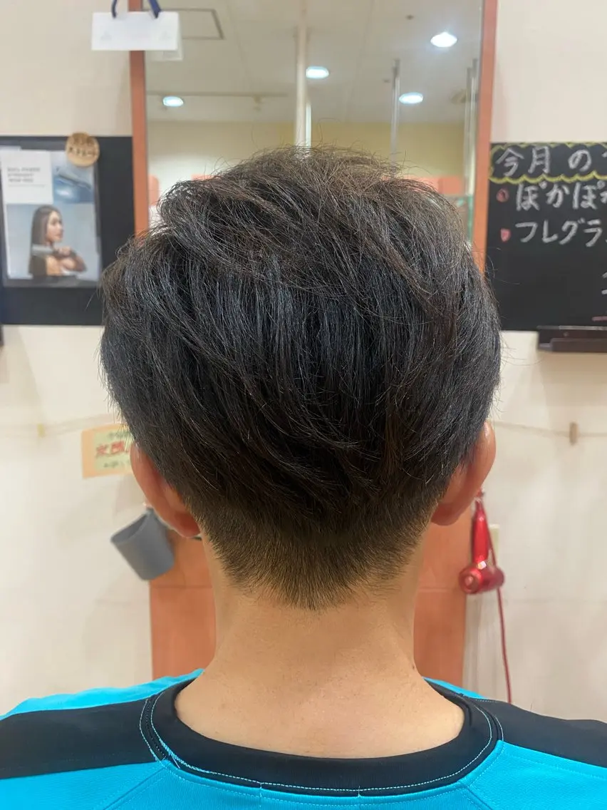 ショート メンズ 学生(メンズ向け) 刈り上げ 学生 カット 【メンズ特化】小山 祐輔👨のヘアスタイル