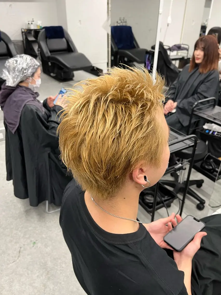 ショート カラー メンズ 髪質改善 トリートメント 流行りの透明感カラー ×縮毛矯正🤍ユウのヘアスタイル