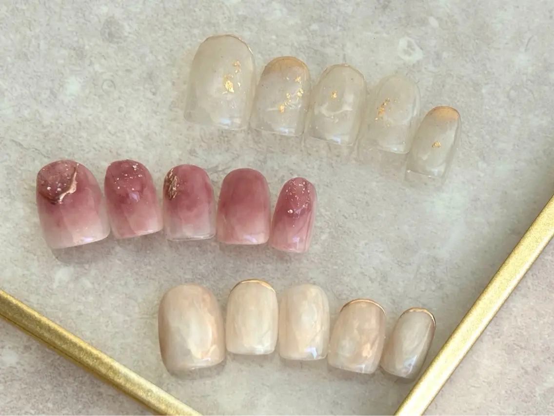 ネイル ニュアンスネイル aoi .のネイルデザイン