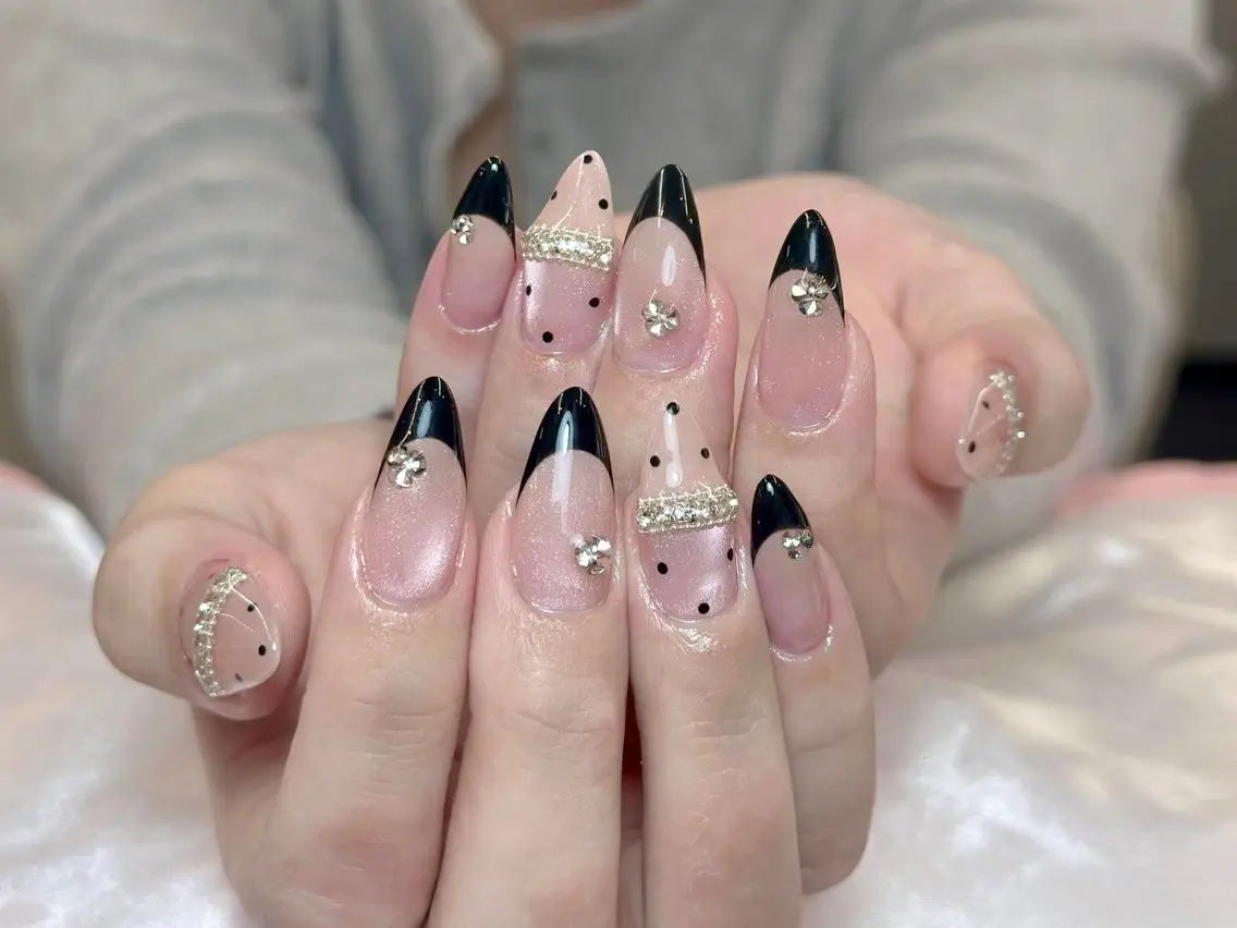 ネイル キラキラネイル 韓国ネイル マグネットネイル ニュアンスネイル ショートネイル ハンドネイル sorako nailのネイルデザイン