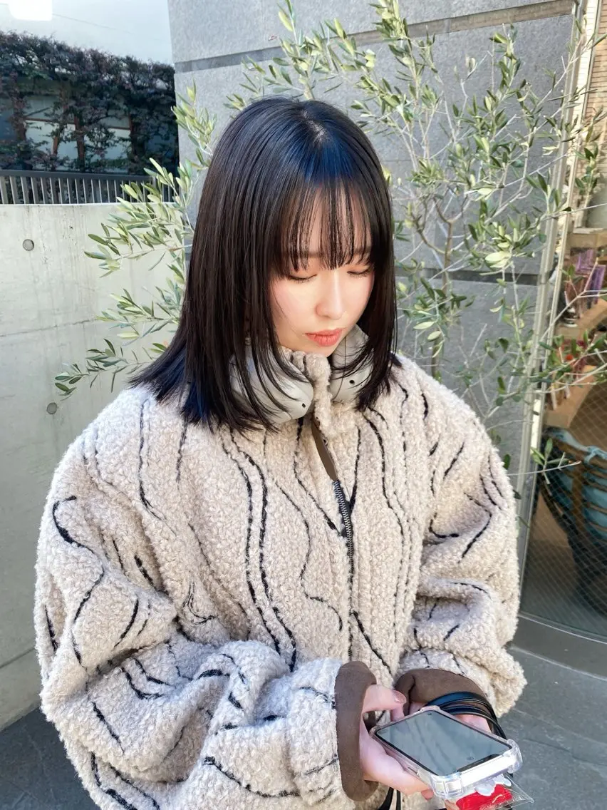 ミディアム カット ヘアカラー トリートメント kaho🧸 / 大人styleのヘアスタイル