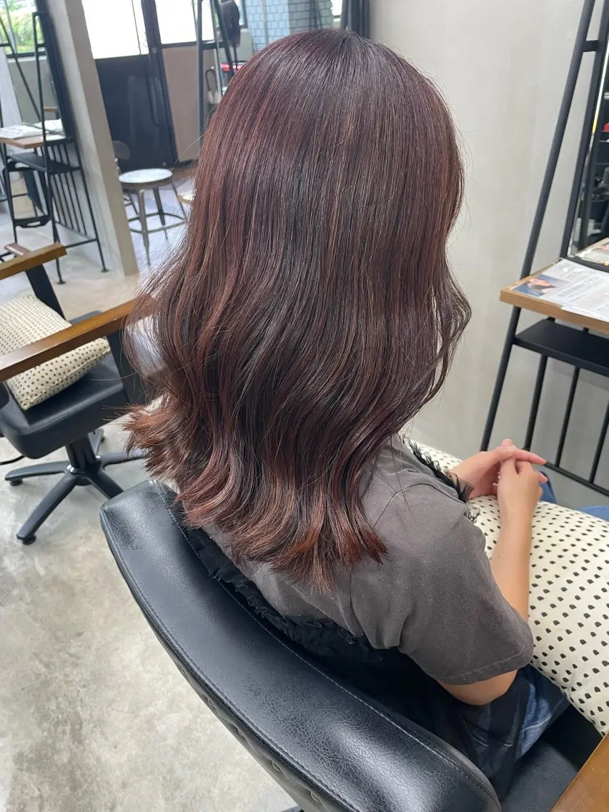 ロング カラー 井上 夢路のヘアスタイル