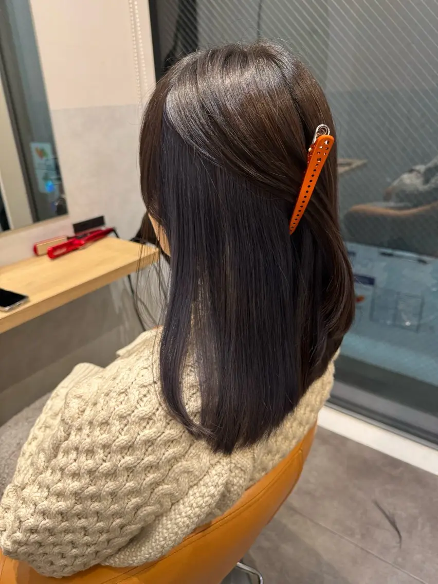 ミディアム カラー インナーカラー 髪質改善☁️ ユイのヘアスタイル