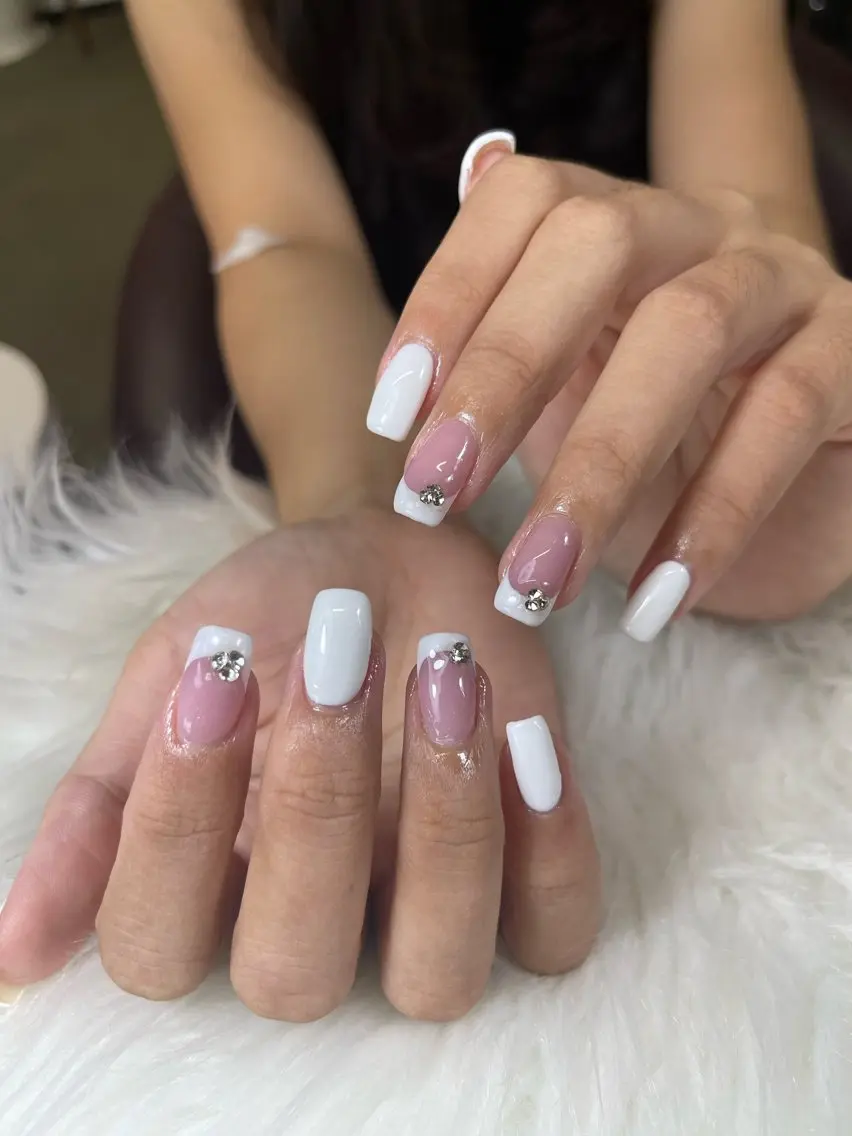 ネイル ハンドネイル NiJi Nailsのネイルデザイン