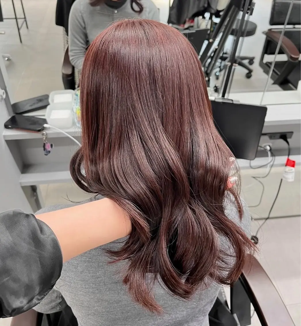セミロング カラー ブリーチ 縮毛矯正 RIN 中明度韓国ヘアのヘアスタイル