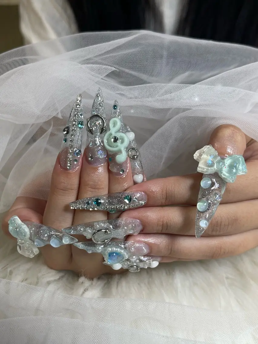 ネイル ハンドネイル NiJi Nailsのネイルデザイン