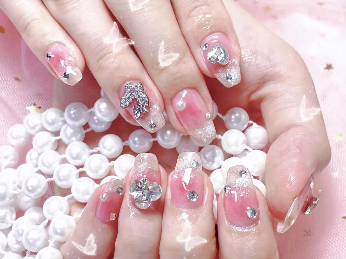 ネイル リリ 奈🎀のネイルデザイン