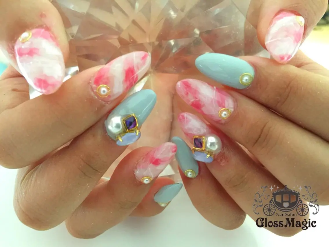 ネイル ジェルネイル スカルプネイル YUN 💅のネイルデザイン
