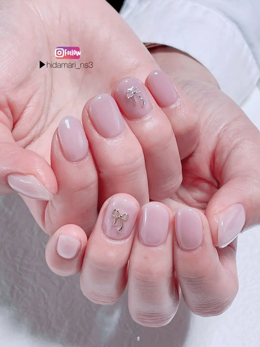 ネイル アートネイル ワンカラーネイル リボン シンプルネイル ハンドネイル NailSalon ひだまりのネイルデザイン