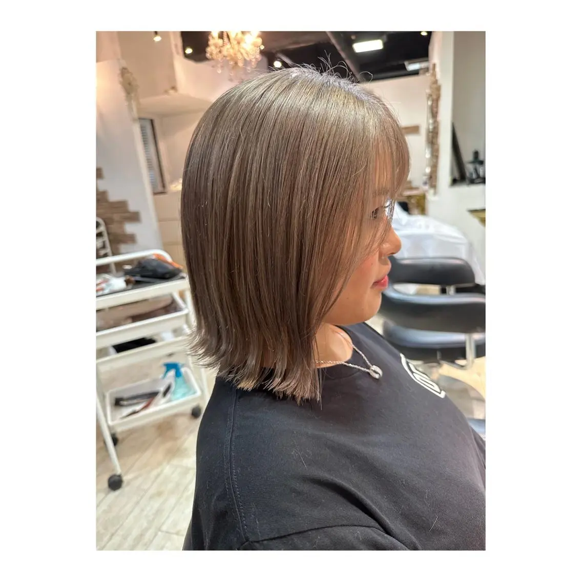 ミディアム カラー 切りっぱなしボブ ミディアムパーマ バレイヤージュ ベージュカラー ブリーチ カット ヘアカラー トリートメント メンズパーマ 次元のヘアスタイル
