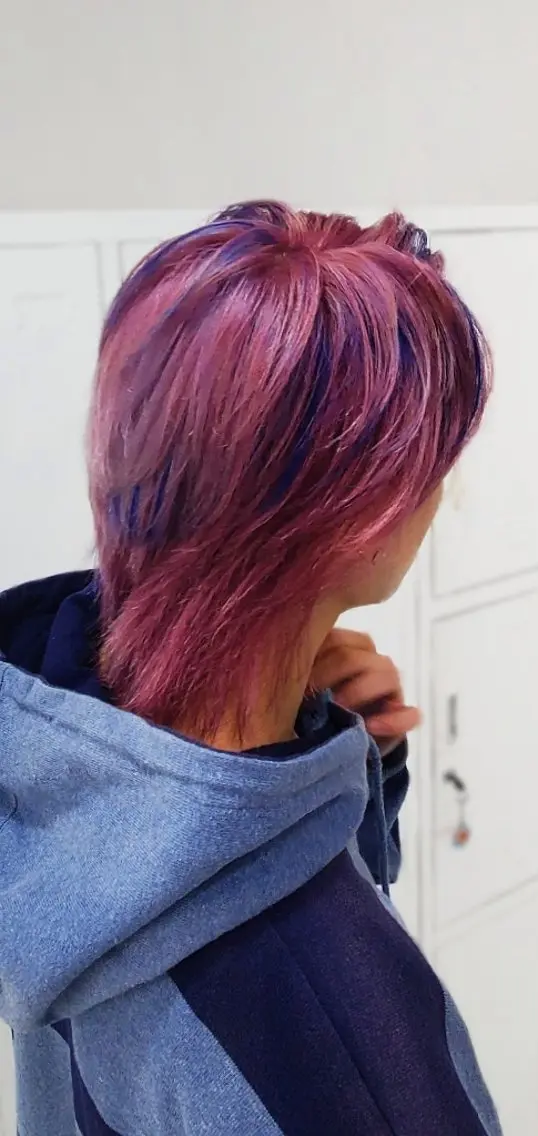 ショート カラー メンズ メンズブリーチ メンズハイトーン ブリーチ ブルーカラー ケアブリーチ ヘアカラー OTA SENAのヘアスタイル