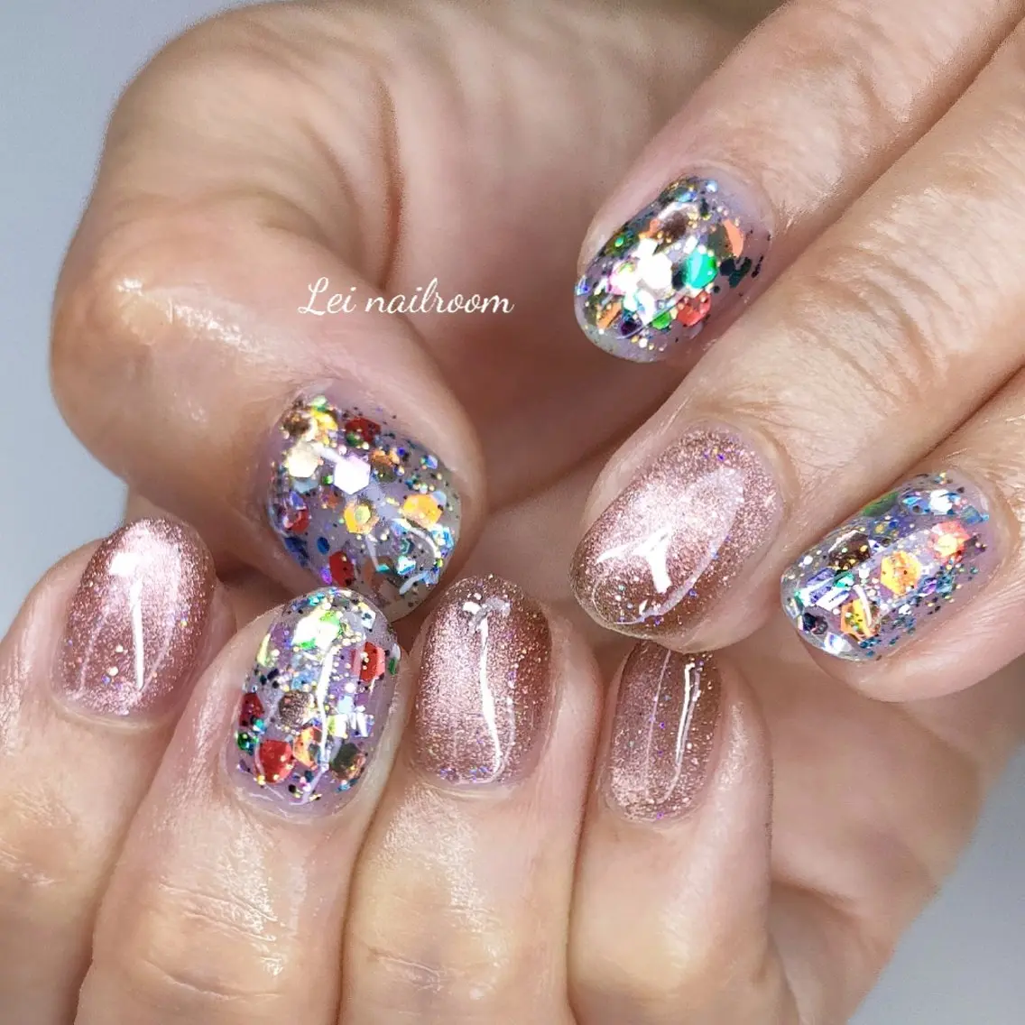 ネイル アートネイル ホログラムネイル lei🌼 nailroomのネイルデザイン