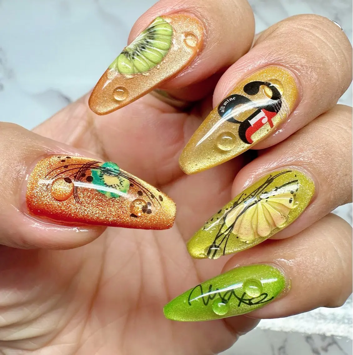 ネイル マグネットネイル ニュアンスネイル ワンカラーネイル 夏ネイル Mai’s nailのネイルデザイン