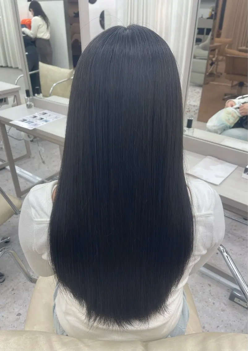 ロング カラー 黒髪 ブラウンカラー COCO reiのヘアスタイル
