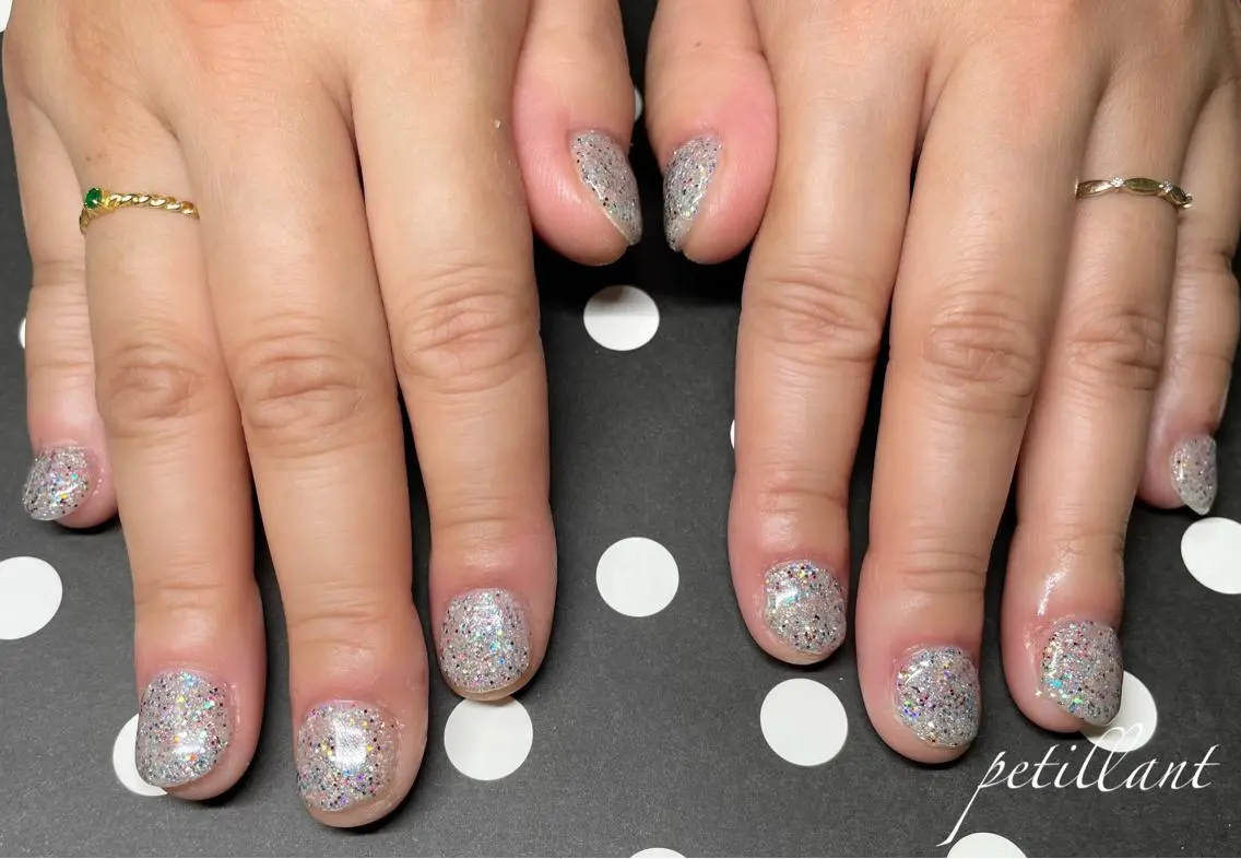 ネイル ラメ(グリッター) おそろいネイル 冬ネイル クリスマス nail salon petillantのネイルデザイン