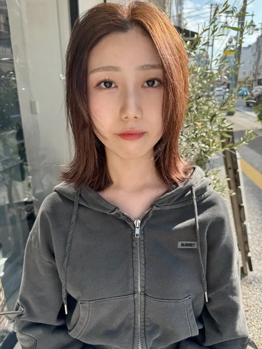 ミディアム ボブ 外ハネヘア 小野田 航己のヘアスタイル