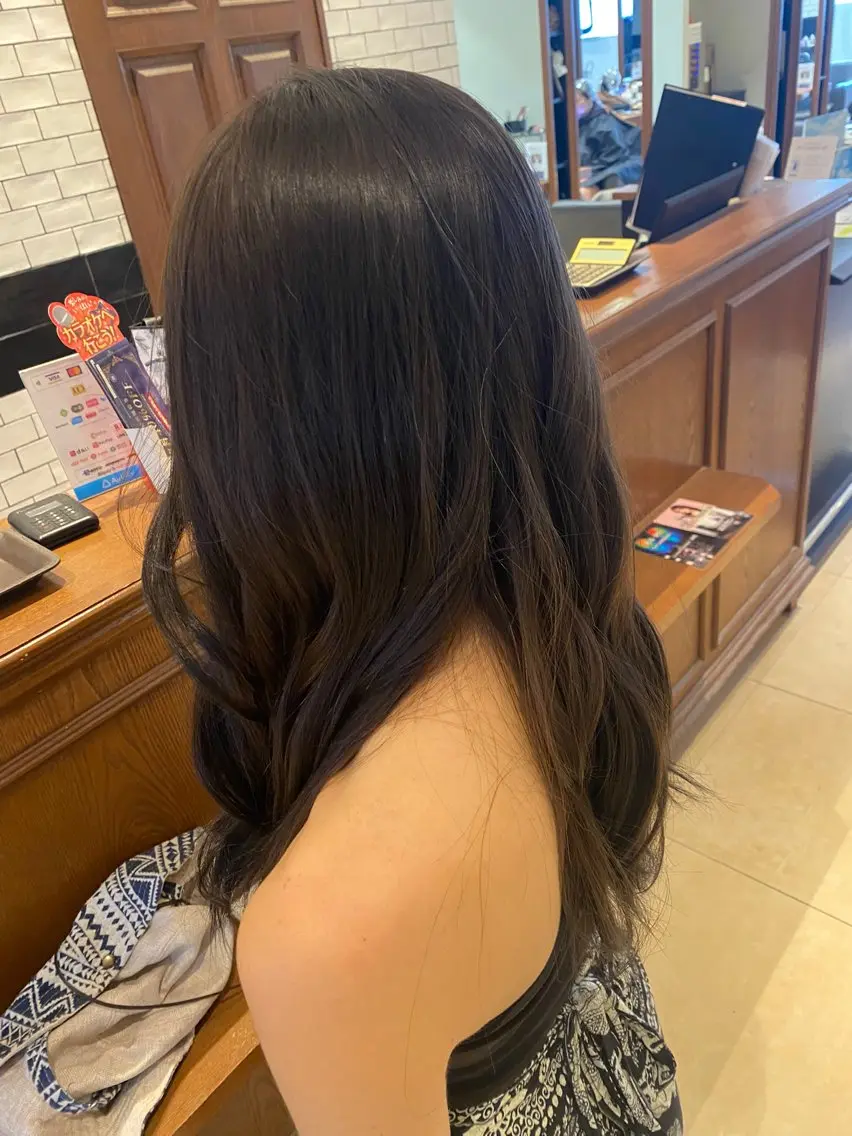 ロング カラー Conon 響のヘアスタイル