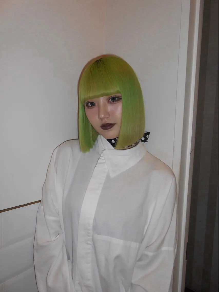 ショート カラー ヘアカラー 佐野 りおんのヘアスタイル