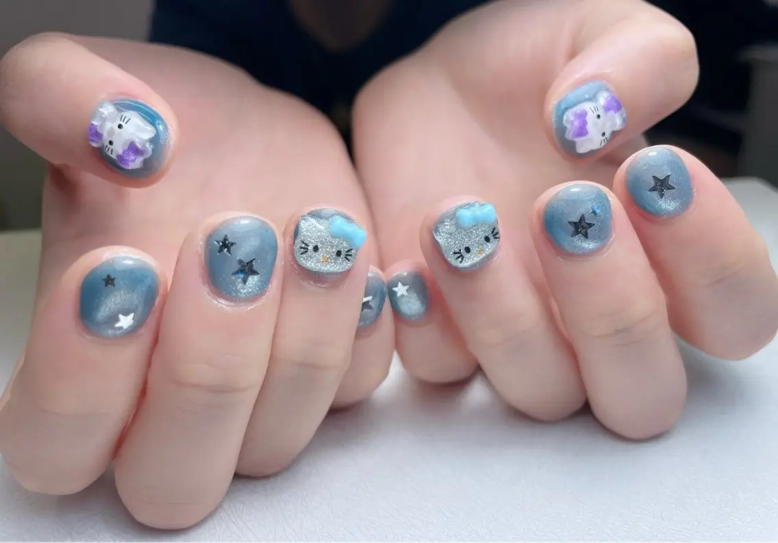 ネイル アートネイル オーロラネイル ブラウン フレンチネイル ガーリー 中野駅から2分 MEO NAILのネイルデザイン