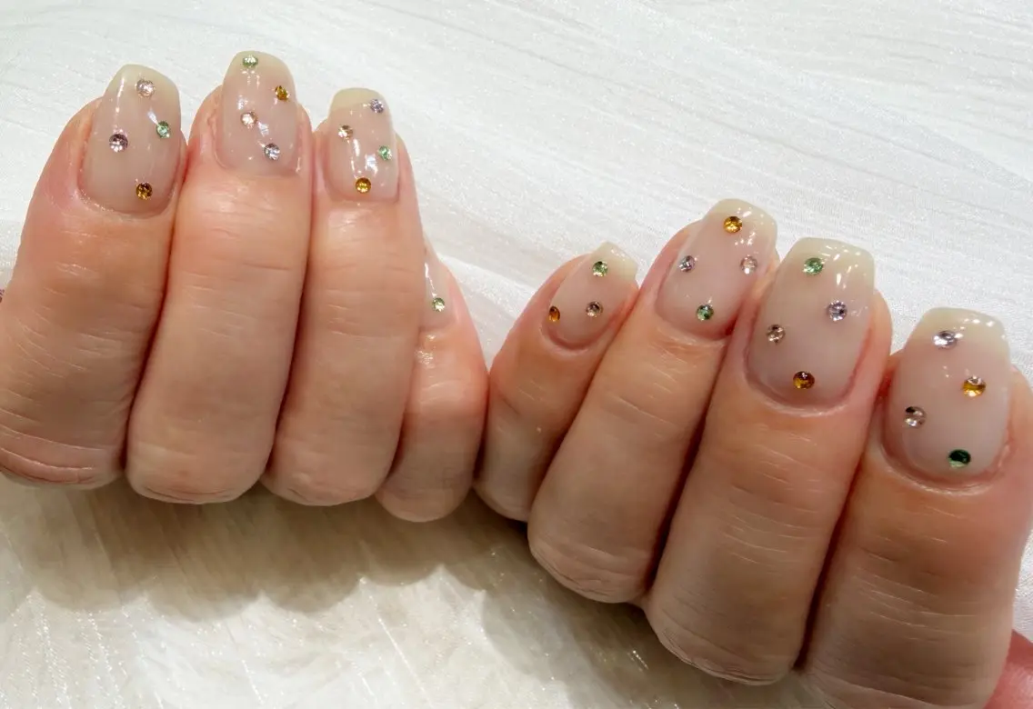 ネイル 持ち込み オフィスネイル ハンドネイル ネイルサロン nail_upのネイルデザイン
