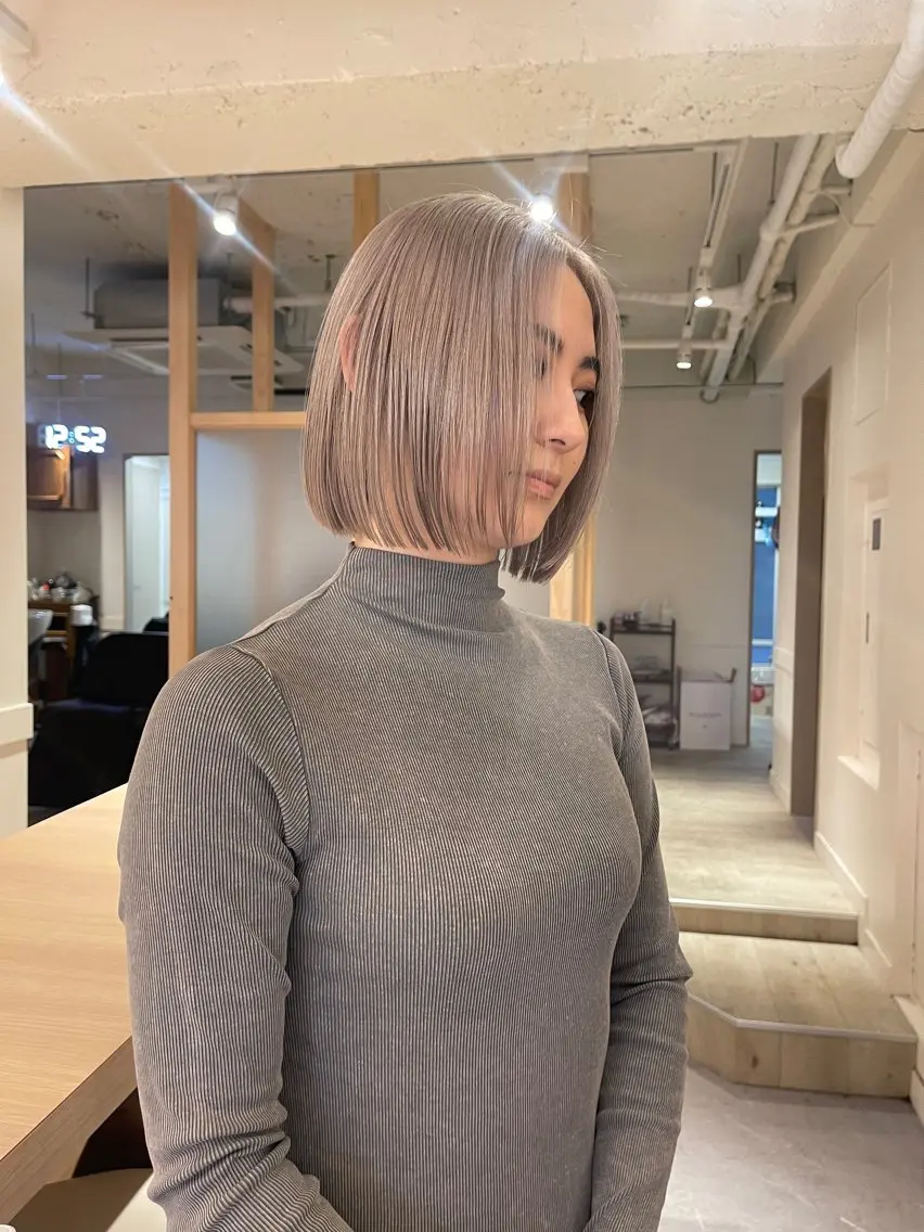 ミディアム カラー グレージュ ハイトーンカラー ハイトーングレージュ カット ヘアカラー トリートメント “ミニモ最高評価獲得 “代表"Kohei"のヘアスタイル