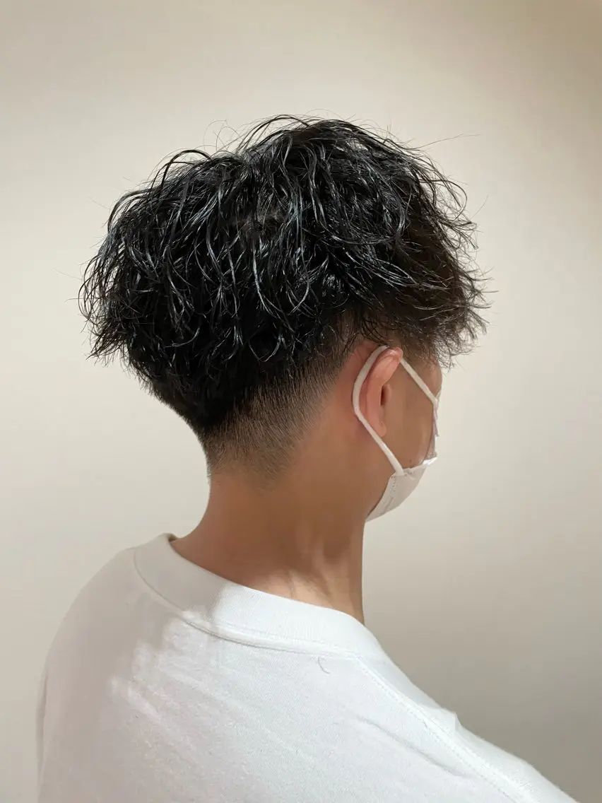ミディアム パーマ ミディアムパーマ ニュアンスパーマ スパイラルパーマ 國井 誠/メンズカットのヘアスタイル