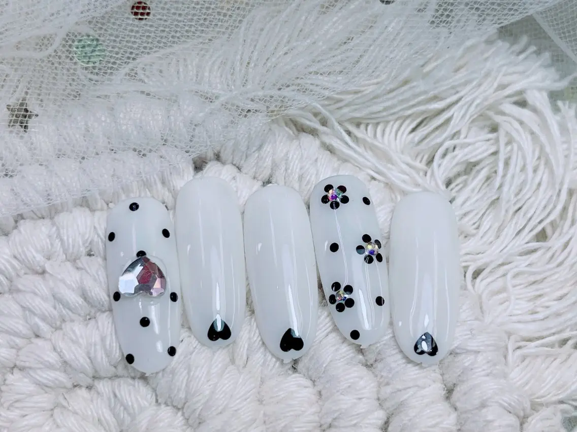 ネイル ハンドネイル 💅ネイル✨ プリンセスのネイルデザイン