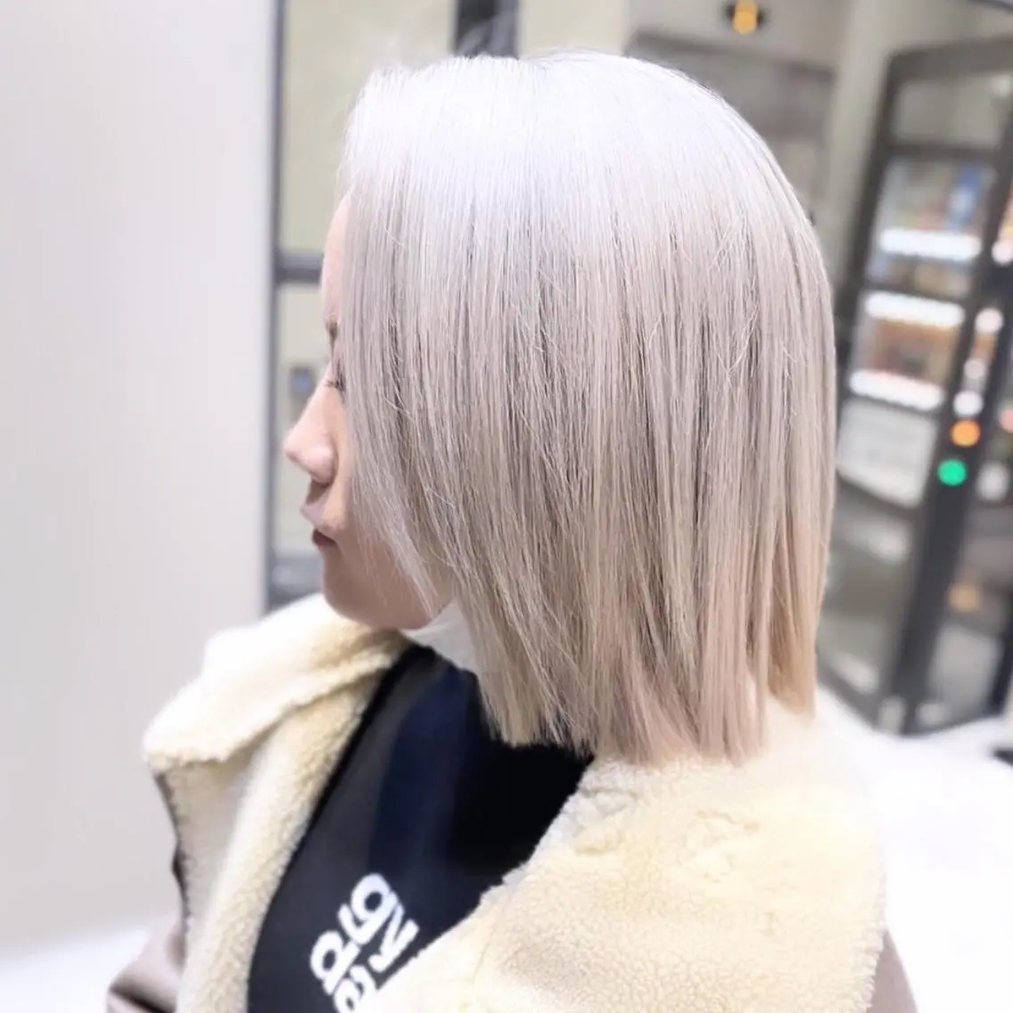 ショート カット ヘアカラー トリートメント ブリーチ/バレイヤ ージュ川端裕司のヘアスタイル