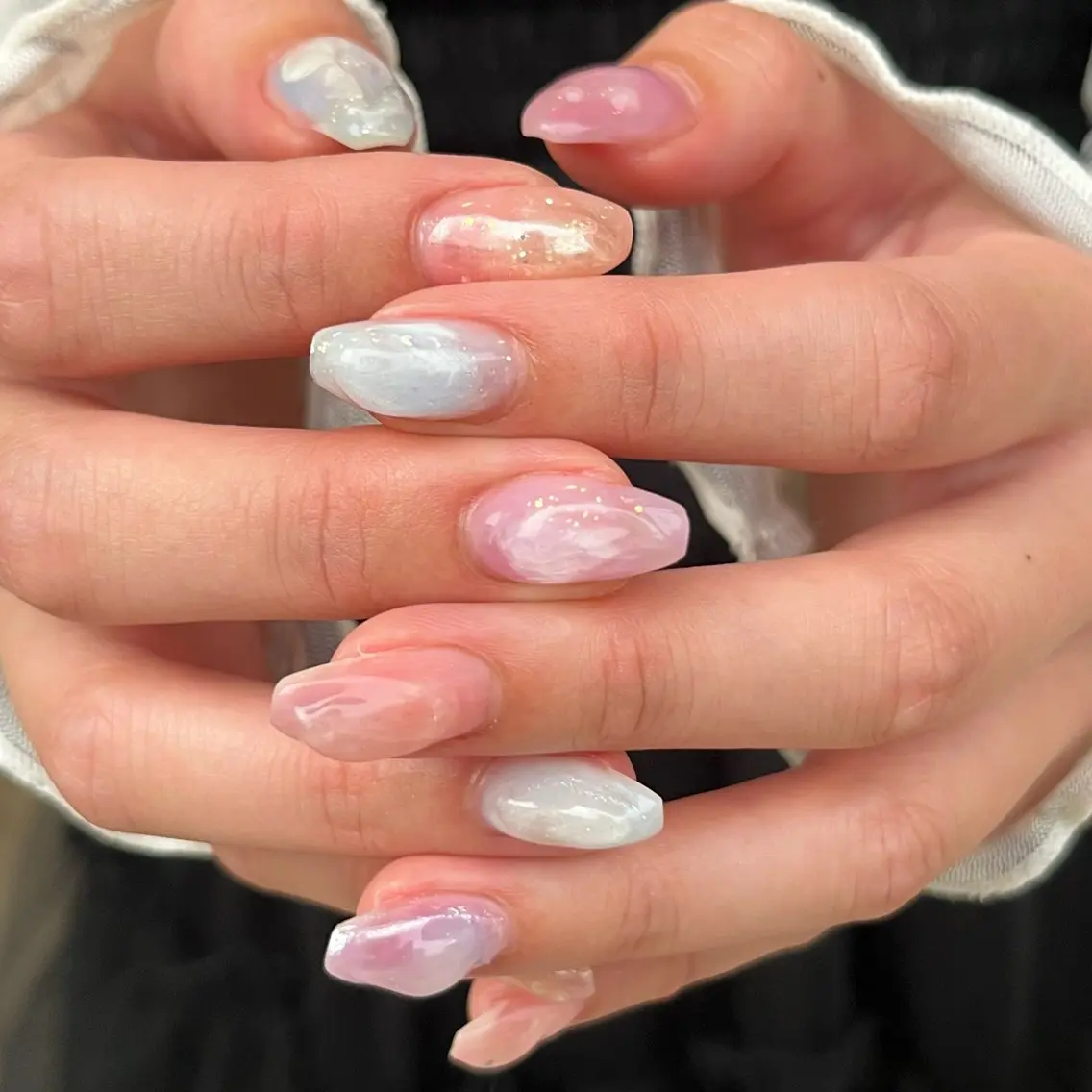 ネイル ハンドネイル フットネイル 小宮 英麗奈のネイルデザイン