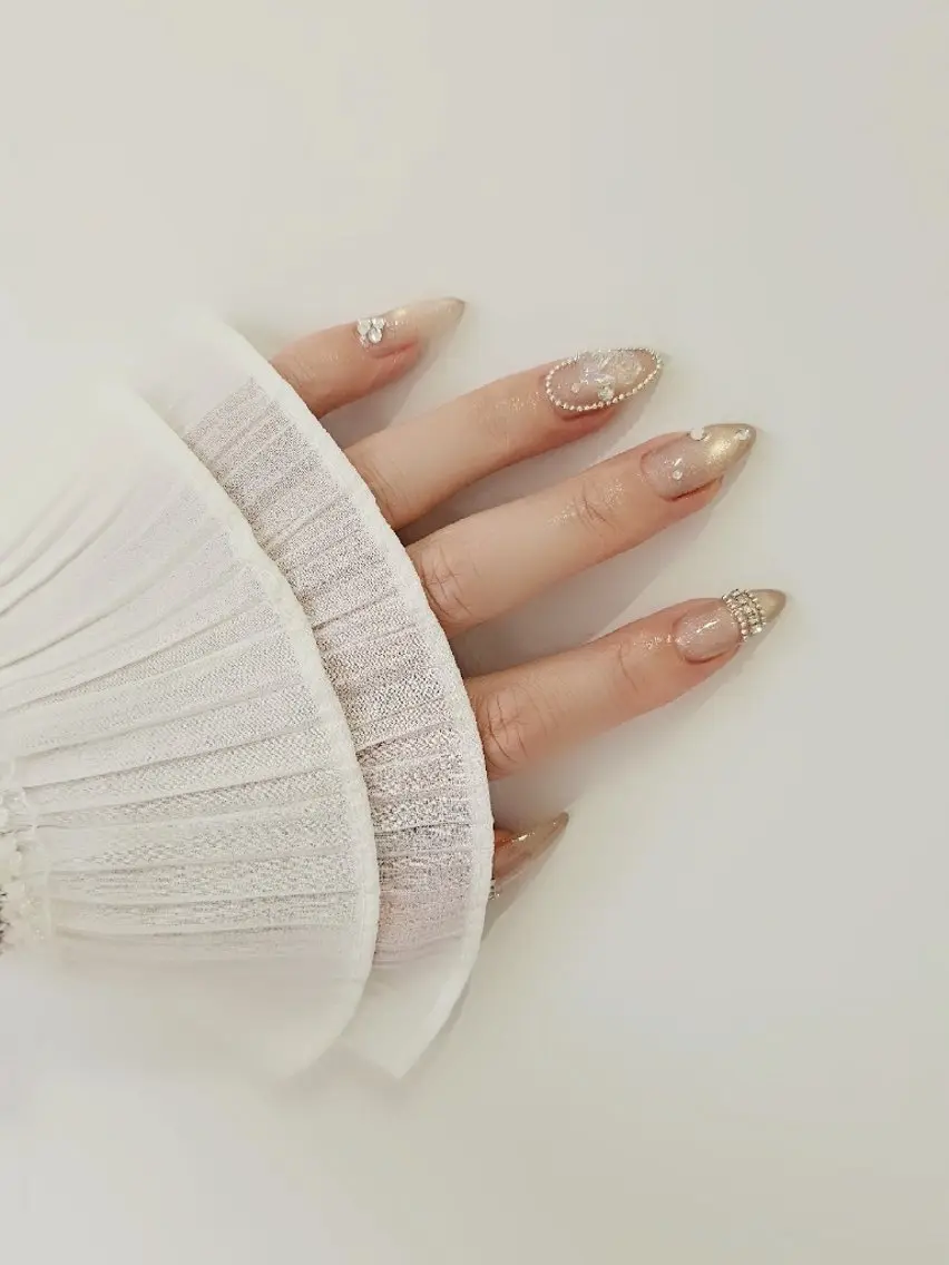ネイル 韓国ネイル マグネットネイル ワンホンネイル Ra: Nail   라: 네일のネイルデザイン