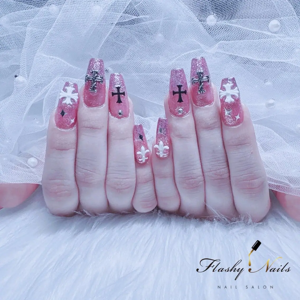 ネイル 長さ出し Flashy Nailsのマツエク・マツパデザイン