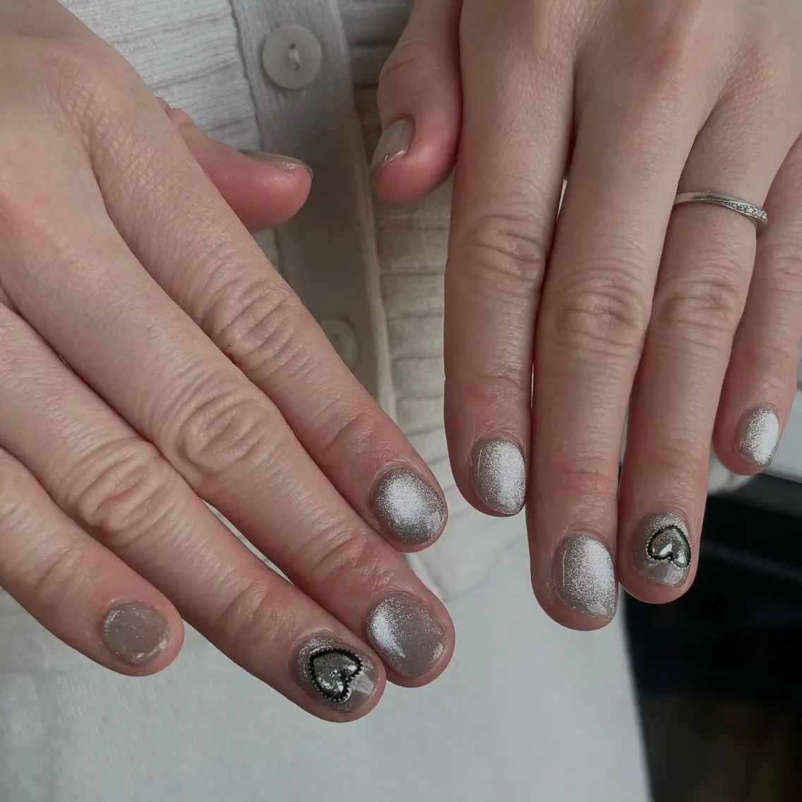 ネイル シルバー ハンドネイル Ann nailのネイルデザイン
