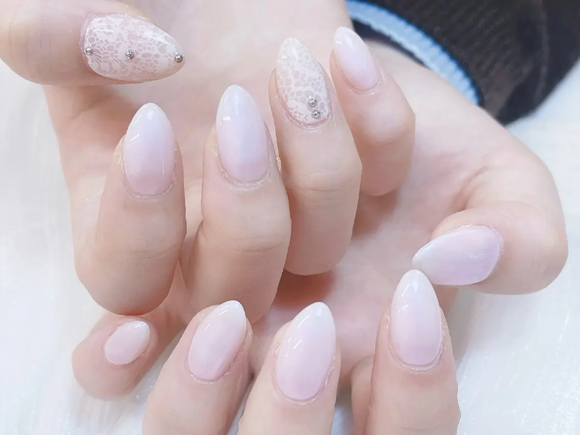 ネイル チークネイル 成人式 フレンチネイル グラデーション 氷ネイル・うるうるネイル ハンドネイル DUO MI nail salonのネイルデザイン