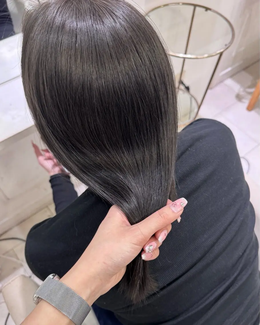 ミディアム カラー k-two心斎橋 ✧ 顔周りカット/yuiのヘアスタイル
