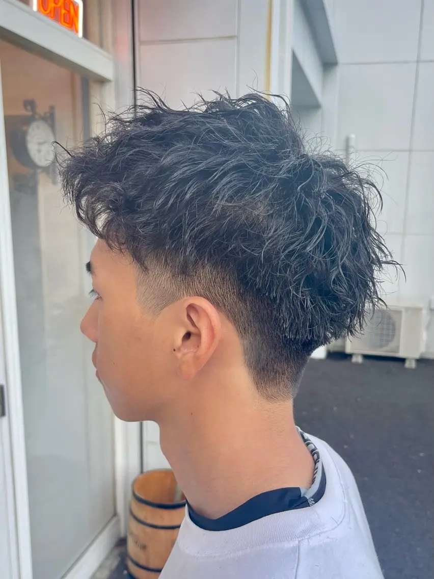 ショート カット パーマ 🍭透明感カラー 志賀拓海🍬🌈のヘアスタイル