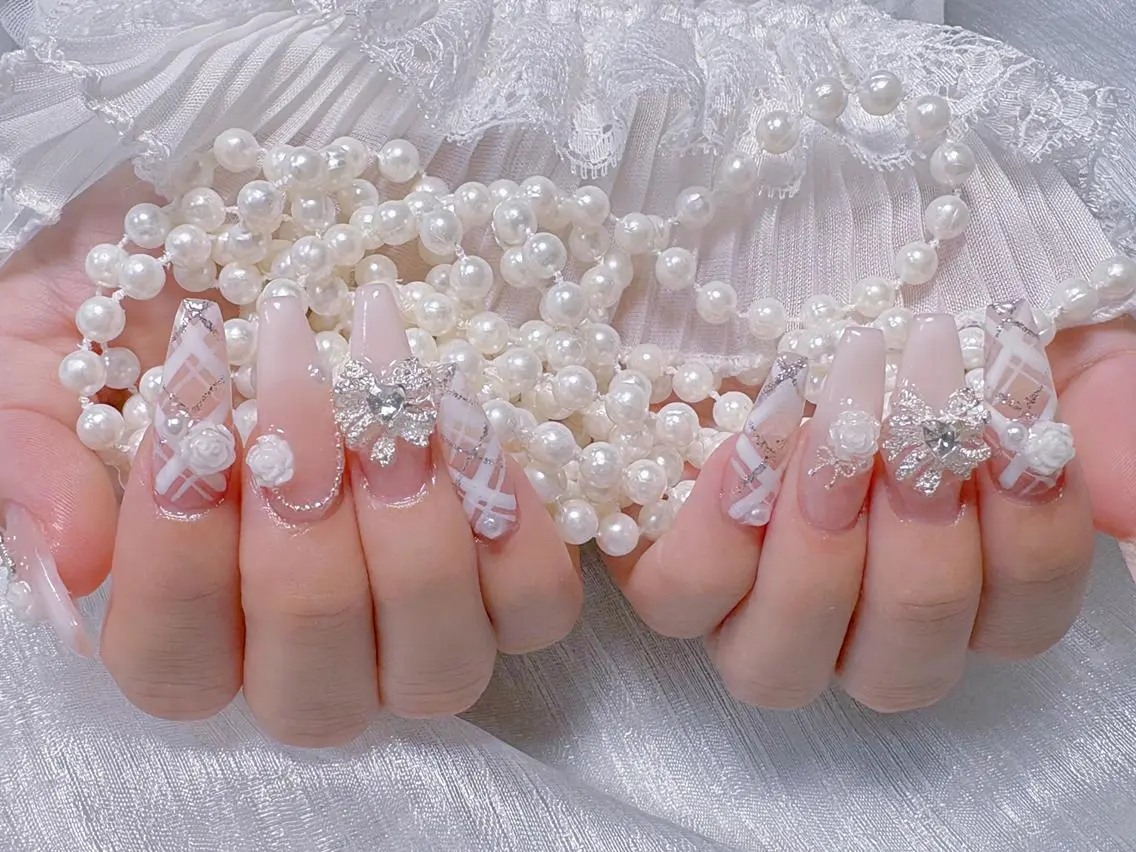 ネイル ハンドネイル 花梨 🌸のネイルデザイン