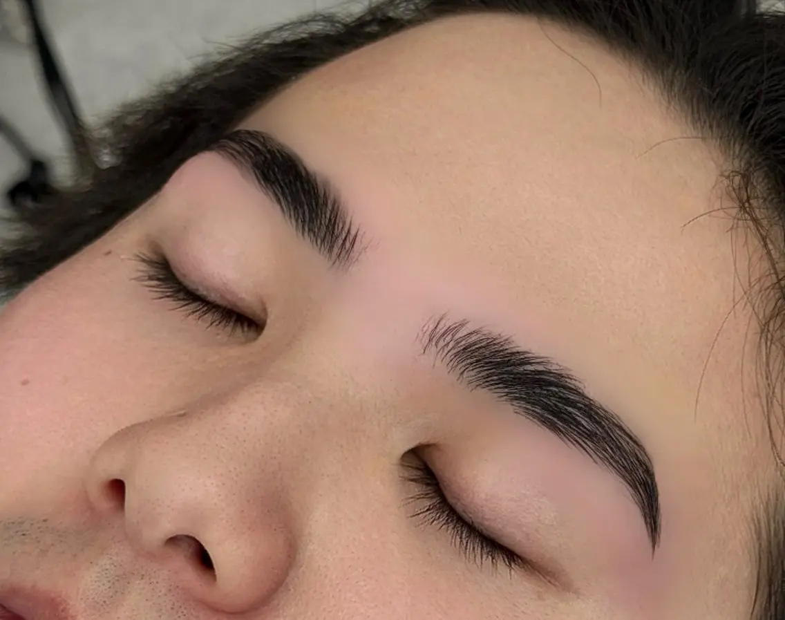 メンズアイブロウ【似合わせ骨格診断+Wax脱毛+まゆ毛パーマ】ムダ毛を無くしたい方・形を整えたい方にオススメ‼️の写真