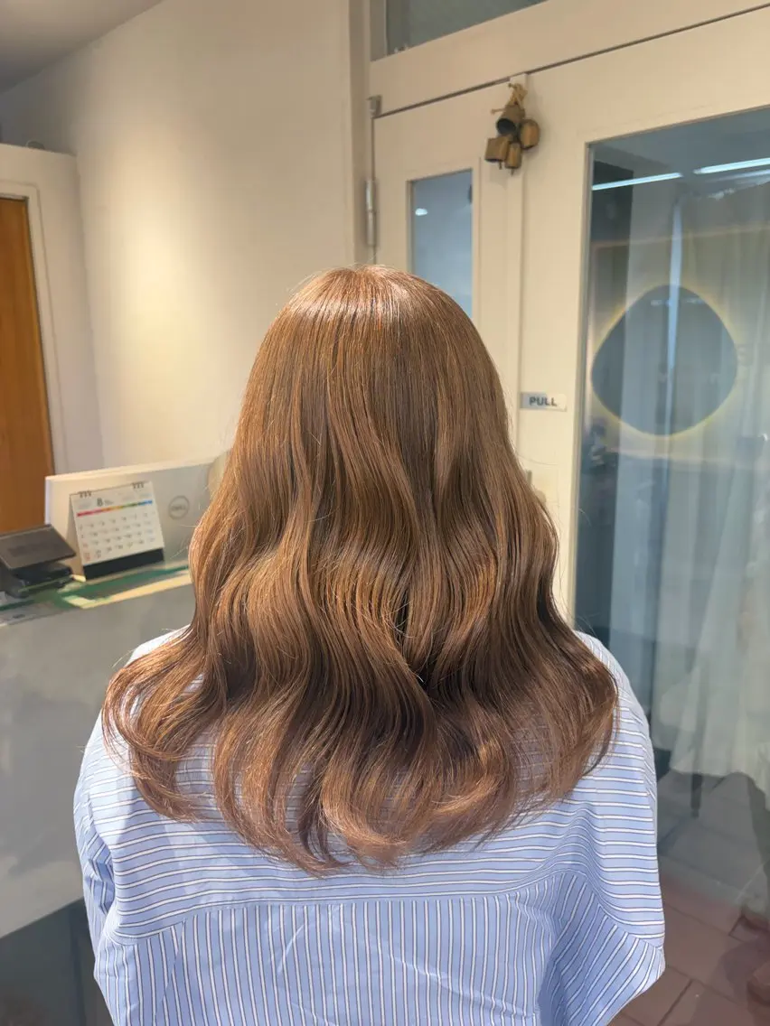 カラー ヘアカラー 鈴木 珠奈のヘアスタイル