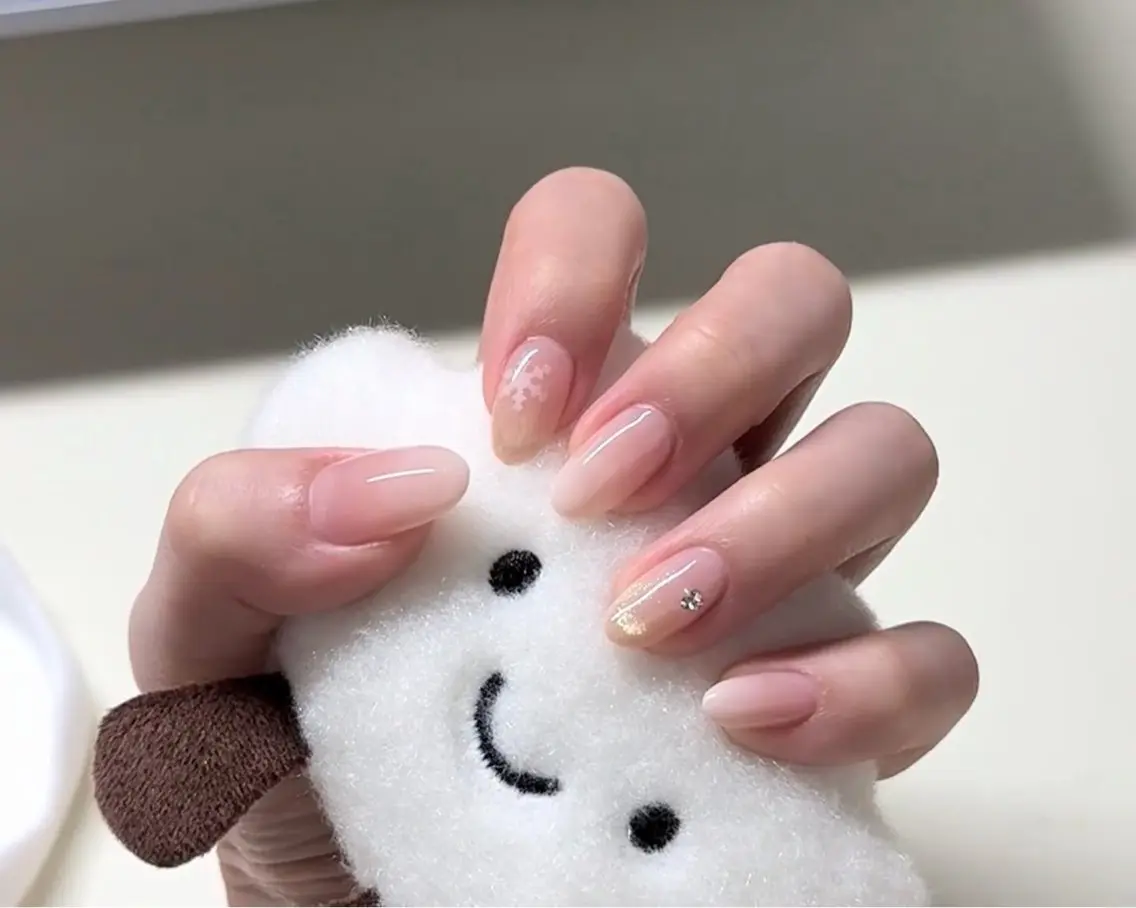ネイル ハンドネイル Betty nail サロンのネイルデザイン