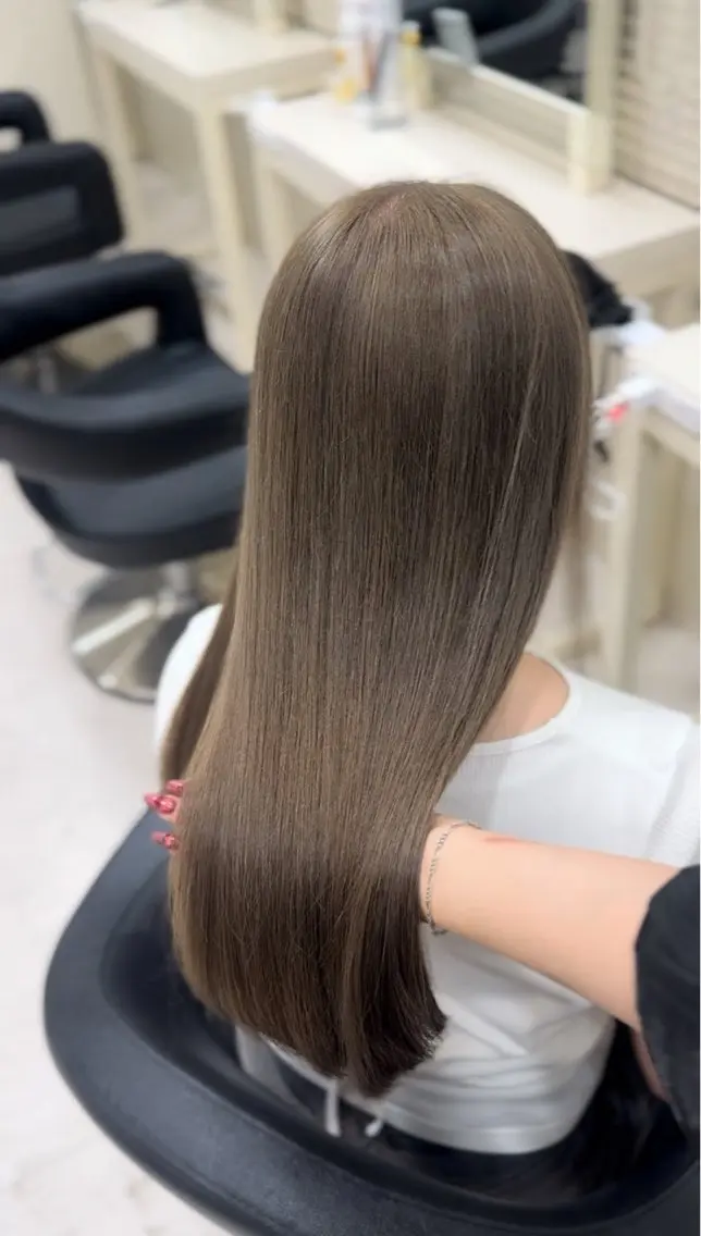 ロング カラー カット ヘアカラー 🤍韓国大人っぽ ベージュMAI🤍のヘアスタイル
