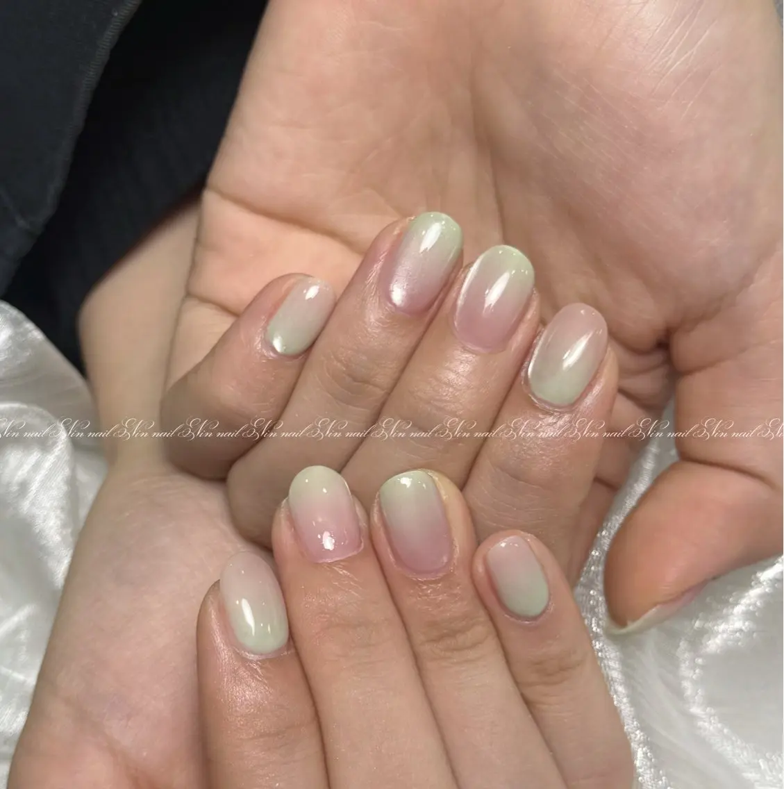 ネイル グラデーション マグネットネイル ハンドネイル ハンドケア Nin ネイル💅のネイルデザイン